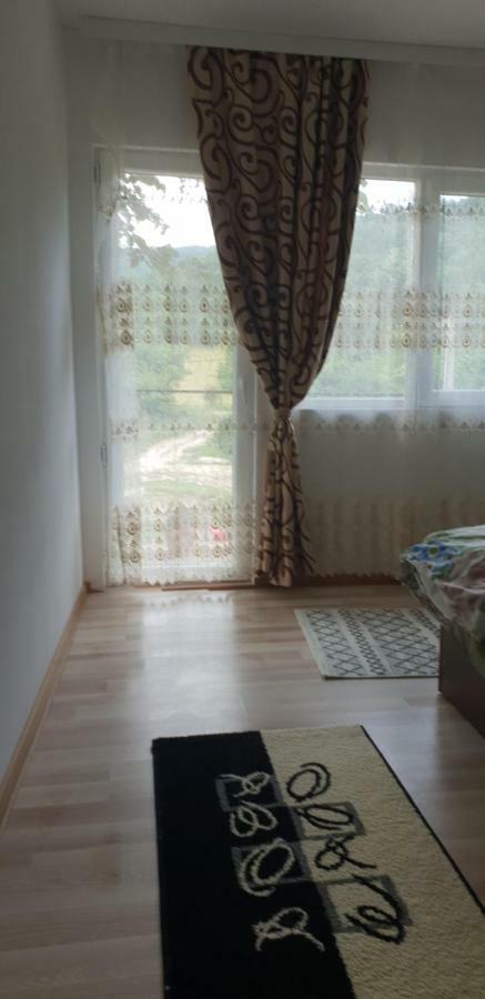 Casa de vacanță EMD Ieşelniţa Exterior foto